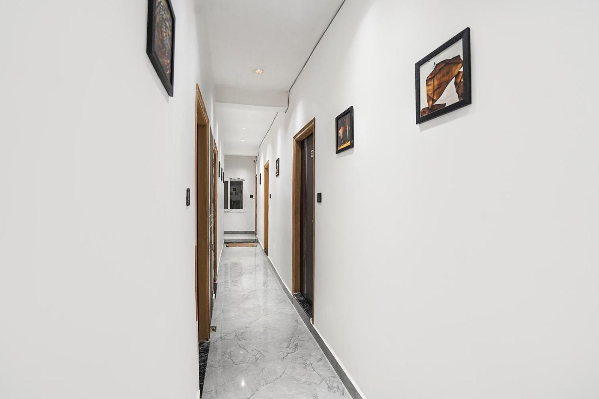 Fabhotel The Shivaay Palace Guest house